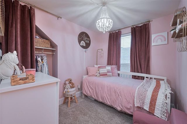 152 Snug Harbor Drive, Conroe, TX 77356