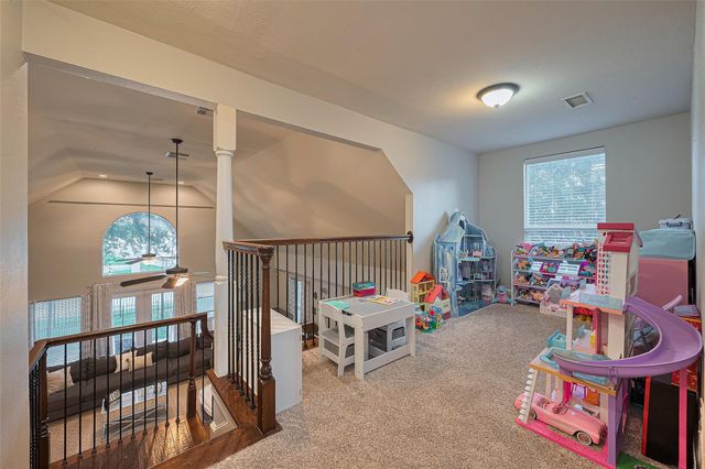 152 Snug Harbor Drive, Conroe, TX 77356