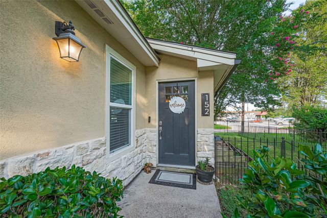 152 Snug Harbor Drive, Conroe, TX 77356