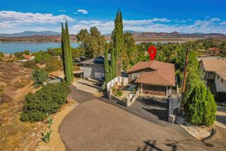 33230 Hollister, Lake Elsinore, CA 92530