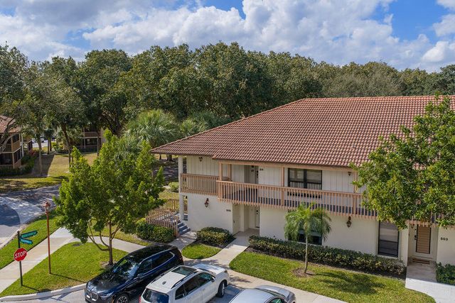 505 Brackenwood Place, Palm Beach Gardens, FL 33418