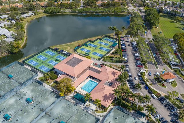 505 Brackenwood Place, Palm Beach Gardens, FL 33418