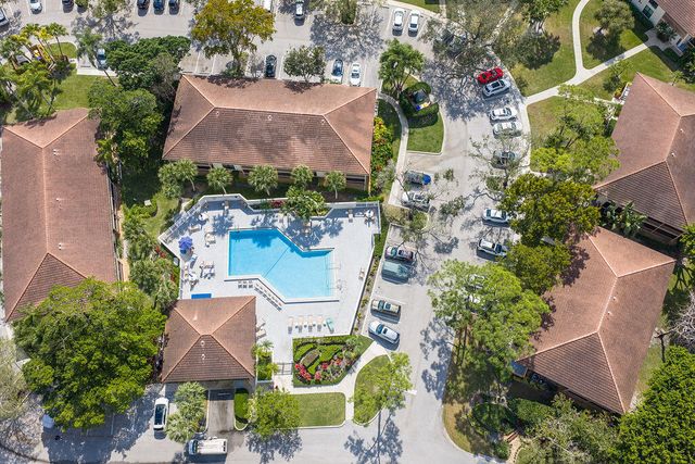 505 Brackenwood Place, Palm Beach Gardens, FL 33418