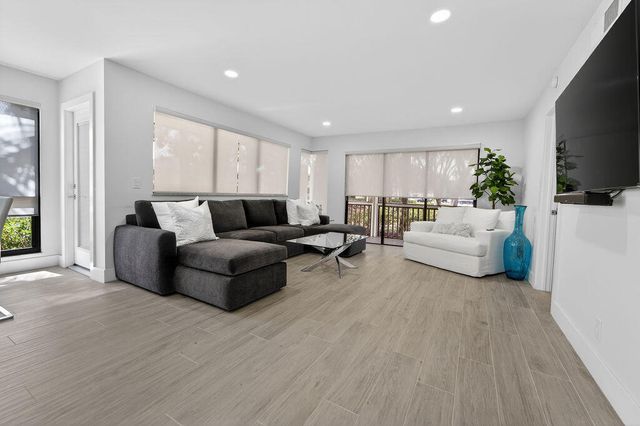 505 Brackenwood Place, Palm Beach Gardens, FL 33418