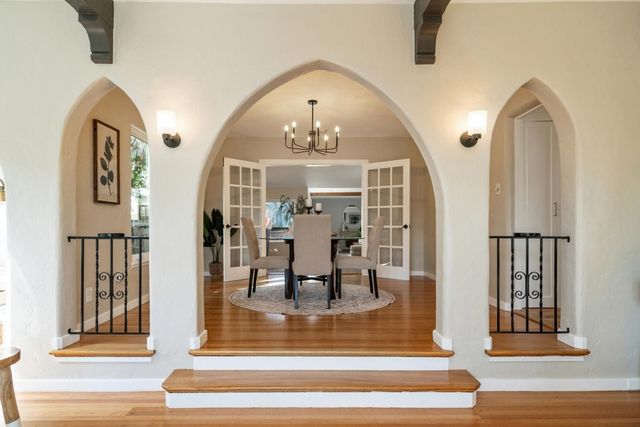 2621 Kingsland Ave, Oakland, CA 94619