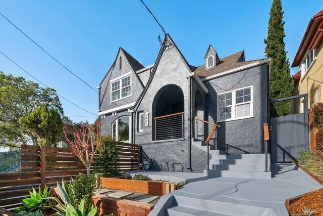 2621 Kingsland Ave, Oakland, CA 94619