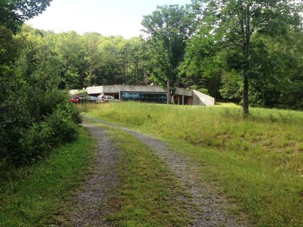 12002 JACKSON RIVER RD, Monterey, VA 24465