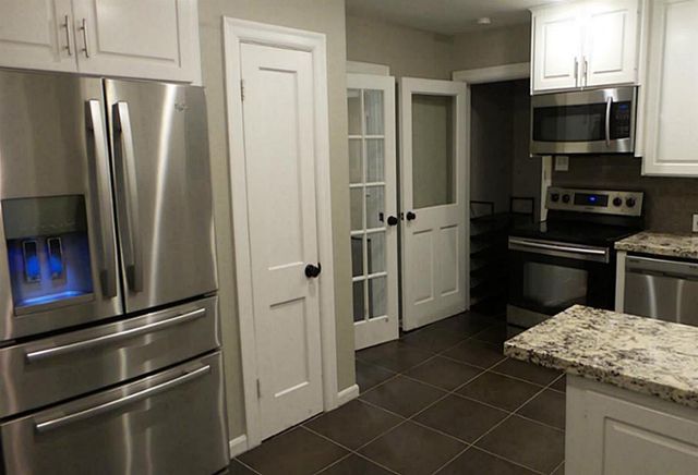 2611 Tangley Road, Houston, TX 77005