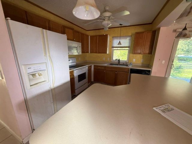 524 SAN MARINO DRIVE, Lady Lake, FL 32159