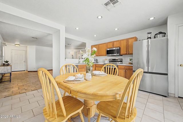 3046 W CASINO Avenue, Phoenix, AZ 85083