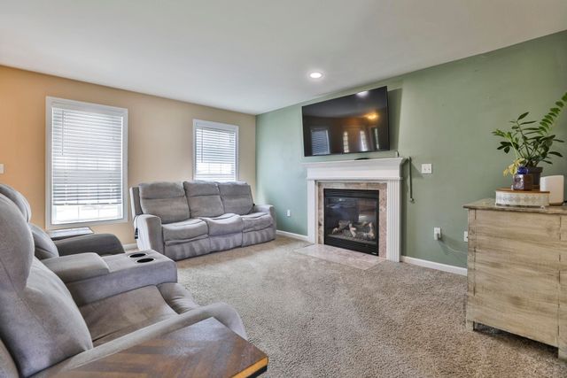 5 Acton Street, Nashua, NH 03060