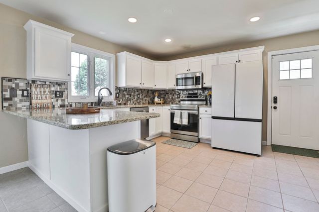5 Acton Street, Nashua, NH 03060