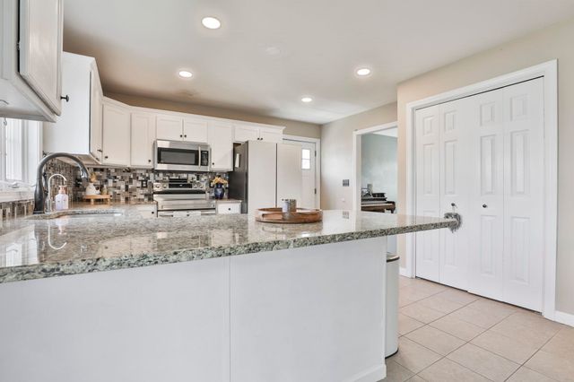 5 Acton Street, Nashua, NH 03060
