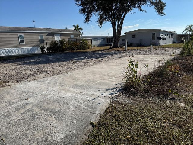 420 49TH STREET E 85, Palmetto, FL 34221