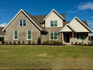 5578 KNOTTED OAK LN, Arlington, TN 38002