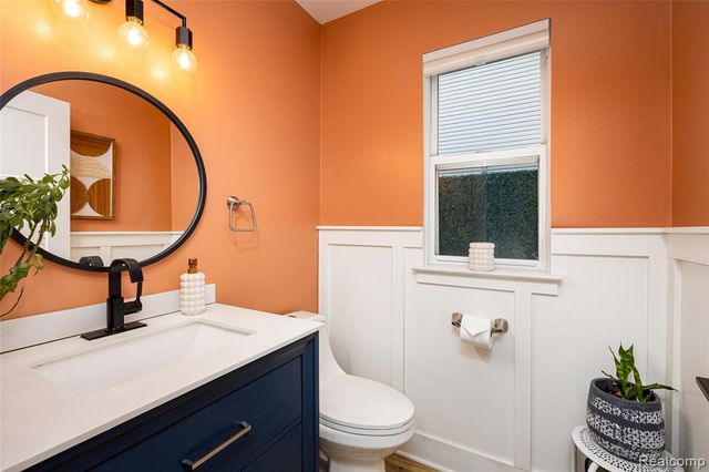 315 Cambridge Drive, Dexter, MI 48130