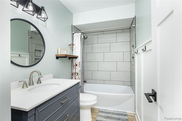 315 Cambridge Drive, Dexter, MI 48130