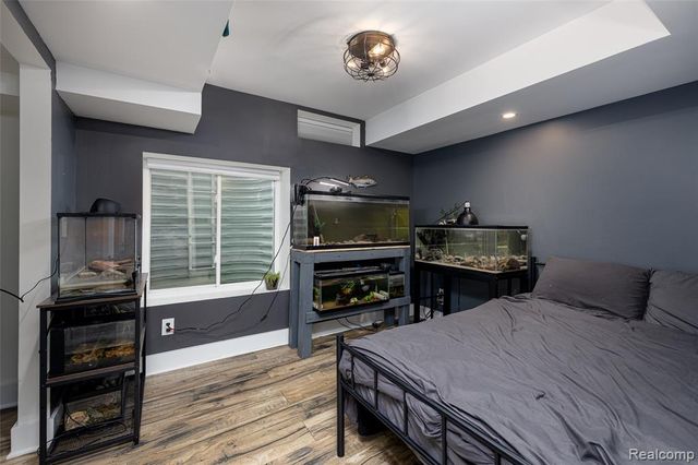 315 Cambridge Drive, Dexter, MI 48130