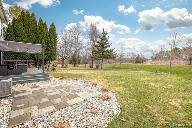 315 Cambridge Drive, Dexter, MI 48130