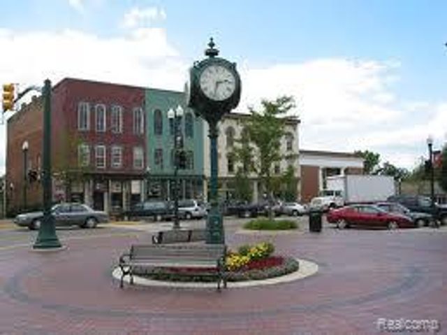 315 Cambridge Drive, Dexter, MI 48130