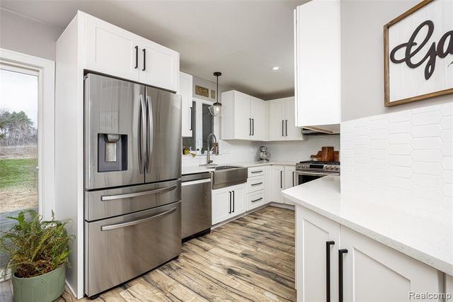 315 Cambridge Drive, Dexter, MI 48130