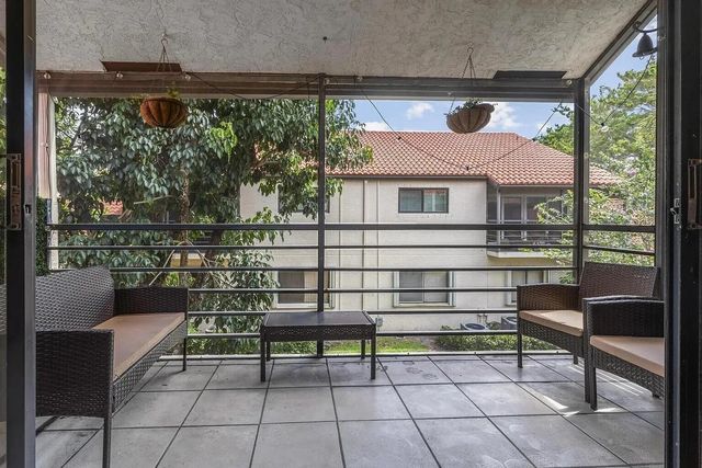 12 Vía De Casas Sur Apt 203, Boynton Beach, FL 33426
