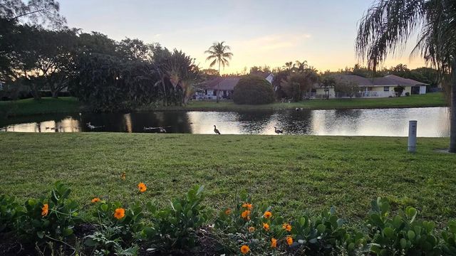 12 Vía De Casas Sur Apt 203, Boynton Beach, FL 33426