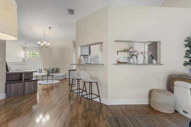 12 Vía De Casas Sur Apt 203, Boynton Beach, FL 33426