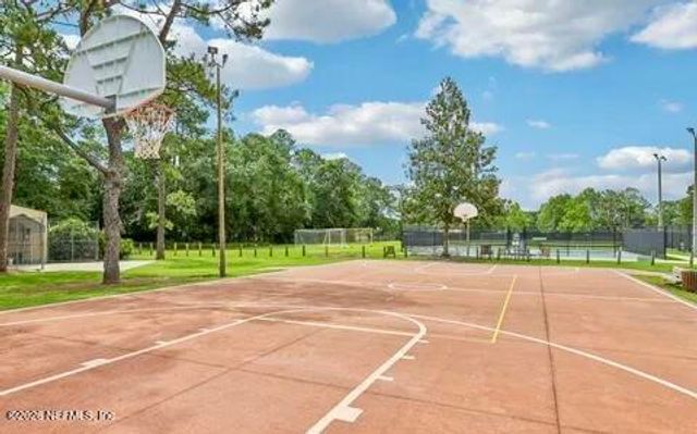 2214 TWIN PINES Circle W, Jacksonville, FL 32246