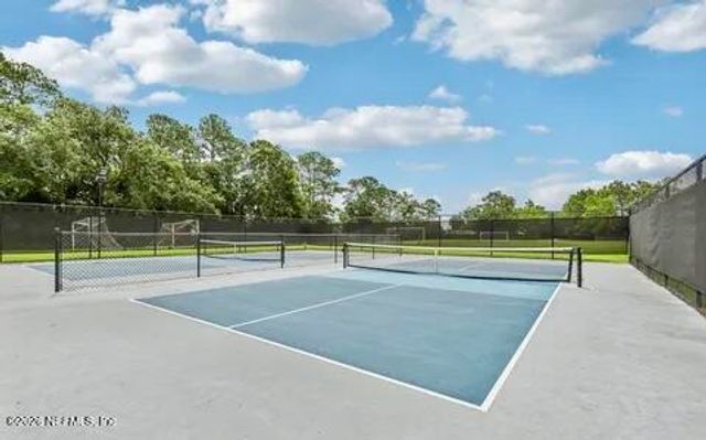 2214 TWIN PINES Circle W, Jacksonville, FL 32246