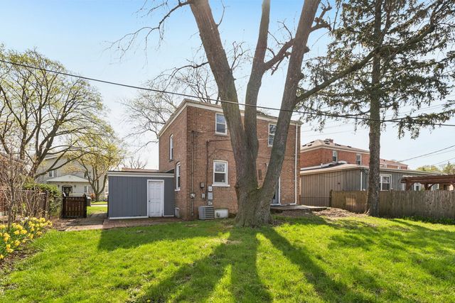 8646 Harms Road, Skokie, IL 60077