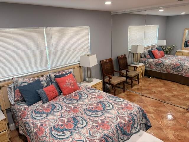 5103 NW 35th Street 401, Lauderdale Lakes, FL 33319