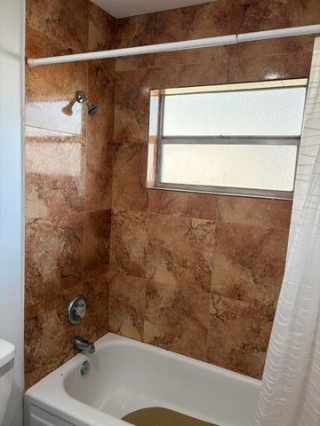 5103 NW 35th Street 401, Lauderdale Lakes, FL 33319