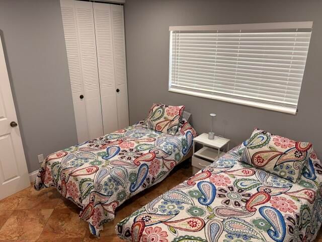 5103 NW 35th Street 401, Lauderdale Lakes, FL 33319