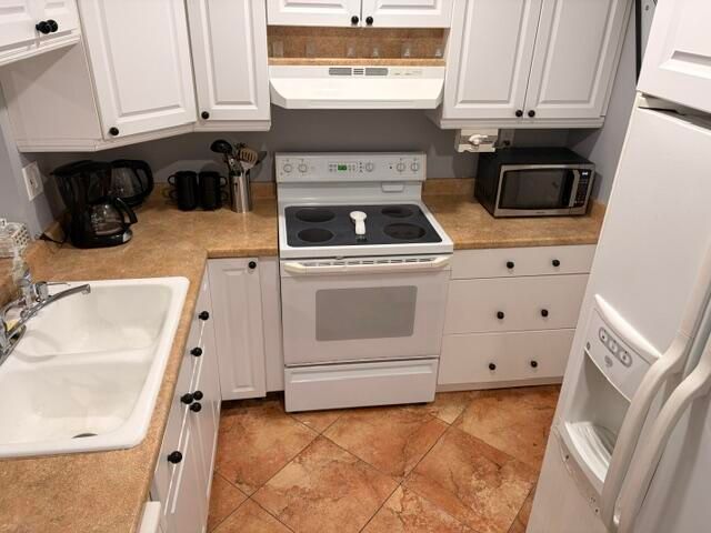5103 NW 35th Street 401, Lauderdale Lakes, FL 33319