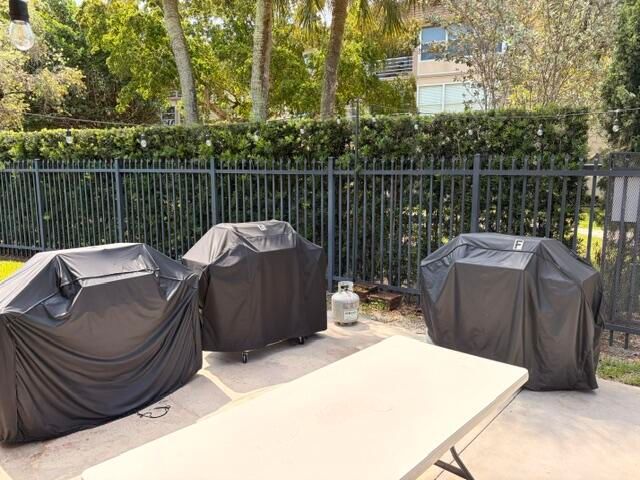 5103 NW 35th Street 401, Lauderdale Lakes, FL 33319