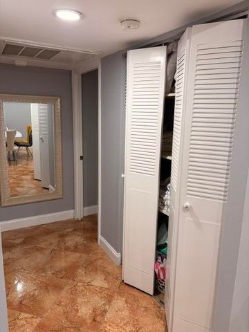 5103 NW 35th Street 401, Lauderdale Lakes, FL 33319
