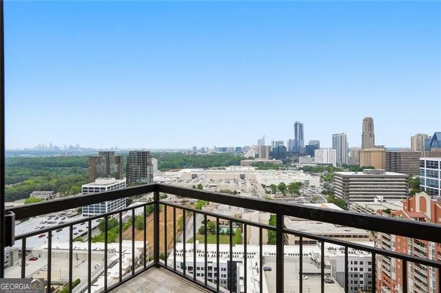 3481 Lakeside Drive PH TS5, Atlanta, GA 30326
