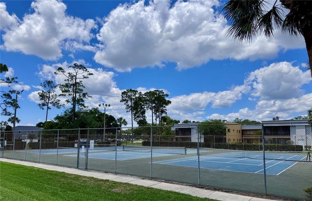 2565 OAK PARK WAY 213, Orlando, FL 32822