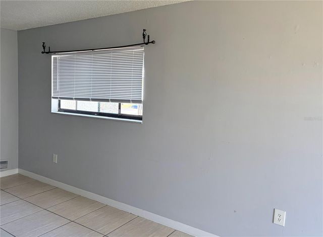 2565 OAK PARK WAY 213, Orlando, FL 32822