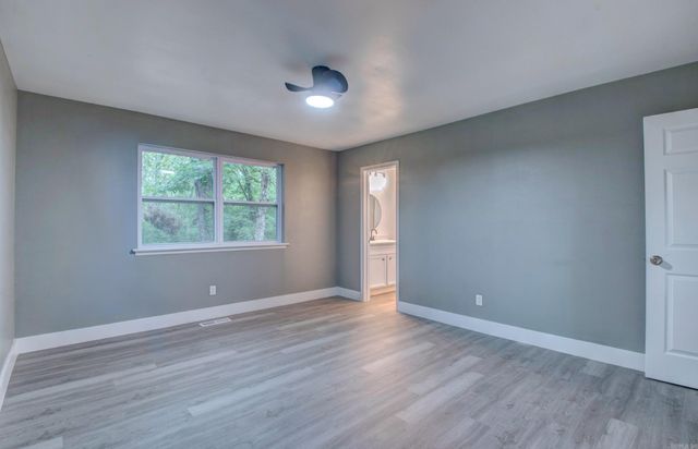312 Eubanks Road, Sherwood, AR 72120