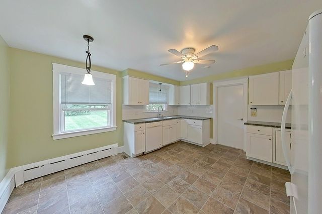 1290 West Main Road, Portsmouth, RI 02871