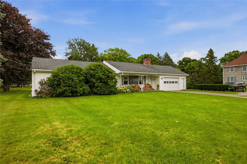 1290 West Main Road, Portsmouth, RI 02871