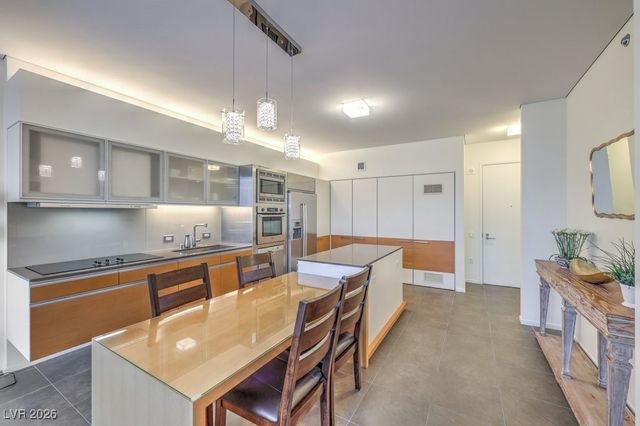 3722 Las Vegas Boulevard 1204, Las Vegas, NV 89158