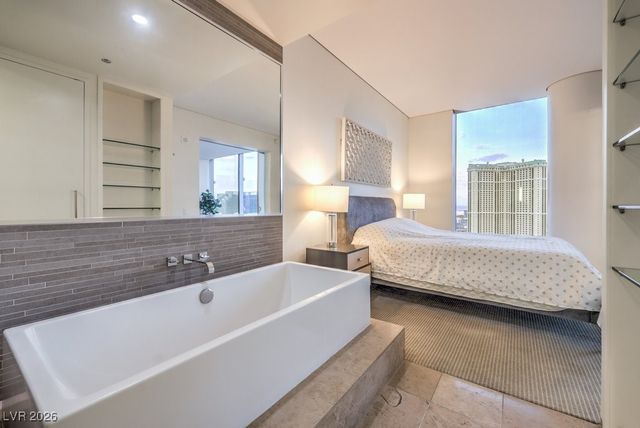 3722 Las Vegas Boulevard 1204, Las Vegas, NV 89158