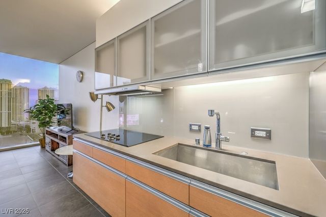 3722 Las Vegas Boulevard 1204, Las Vegas, NV 89158