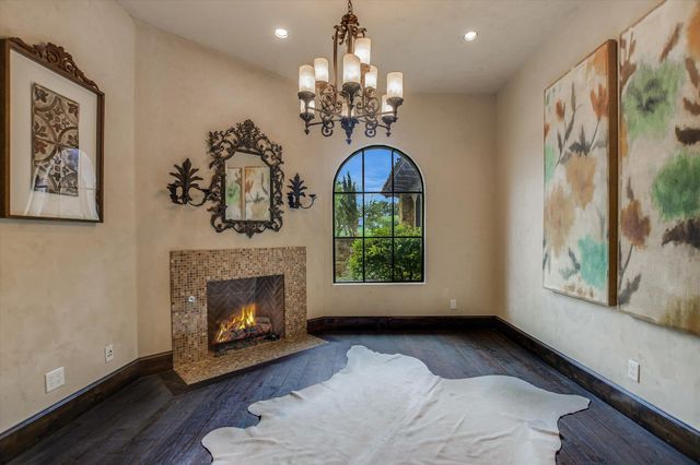 100 Milagro, Horseshoe Bay, TX 78657