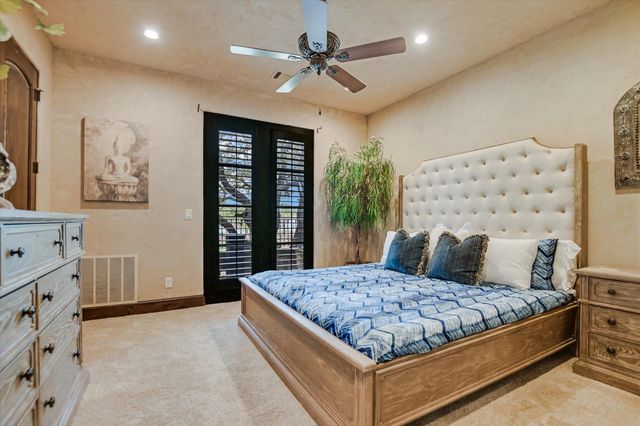 100 Milagro, Horseshoe Bay, TX 78657