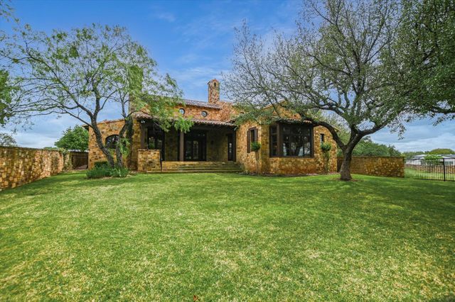 100 Milagro, Horseshoe Bay, TX 78657