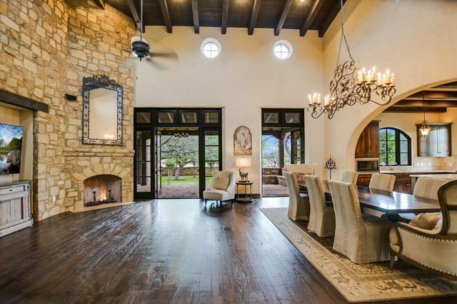 100 Milagro, Horseshoe Bay, TX 78657